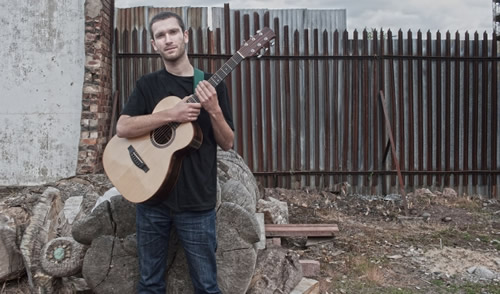 Interview / Review: Ewan McLennan - The Last Bird to Sing